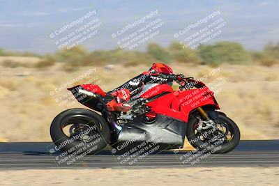 media/Dec-05-2024-Racers Edge (Thu) [[e102e0690b]]/3-B Group/Session 5 (Turn 16)/